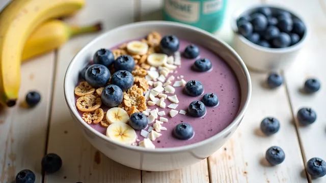 Banana, Blueberry & Lactose-Free Yogurt Smoothie